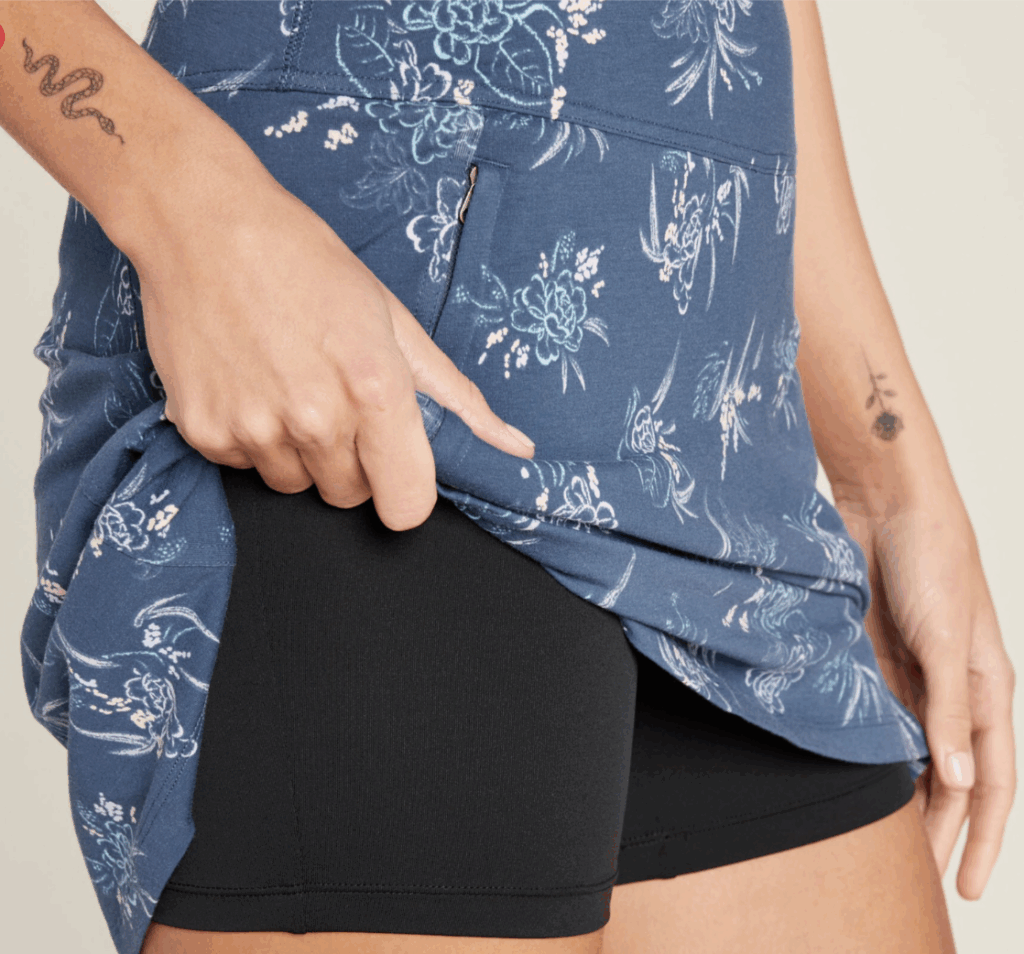Skorts to hide bladder leaks